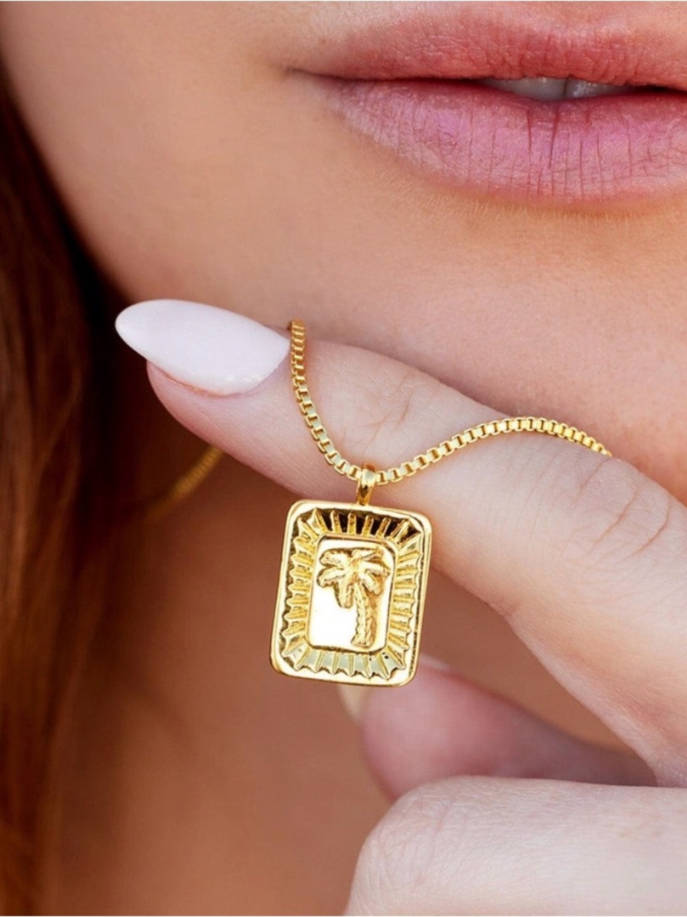 Pura Vida Palm Burst Gold Necklace - Picture 8 of 8